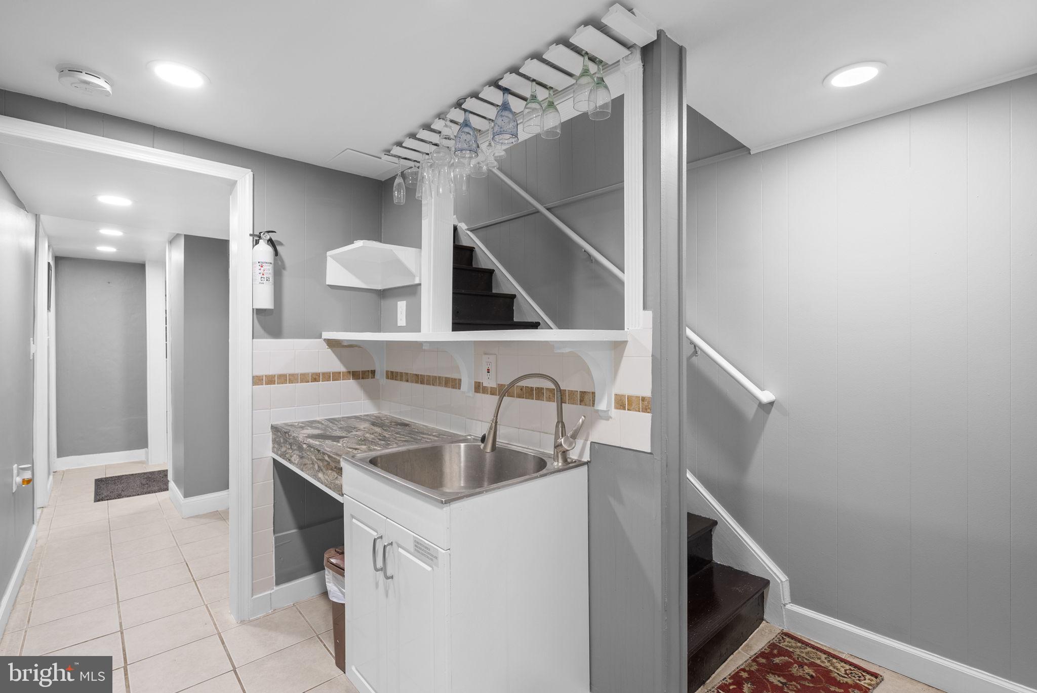 12220 Centerhill Street Silver Spring, MD 20902 - Photo 29 of 45 Unit 2 downstairs