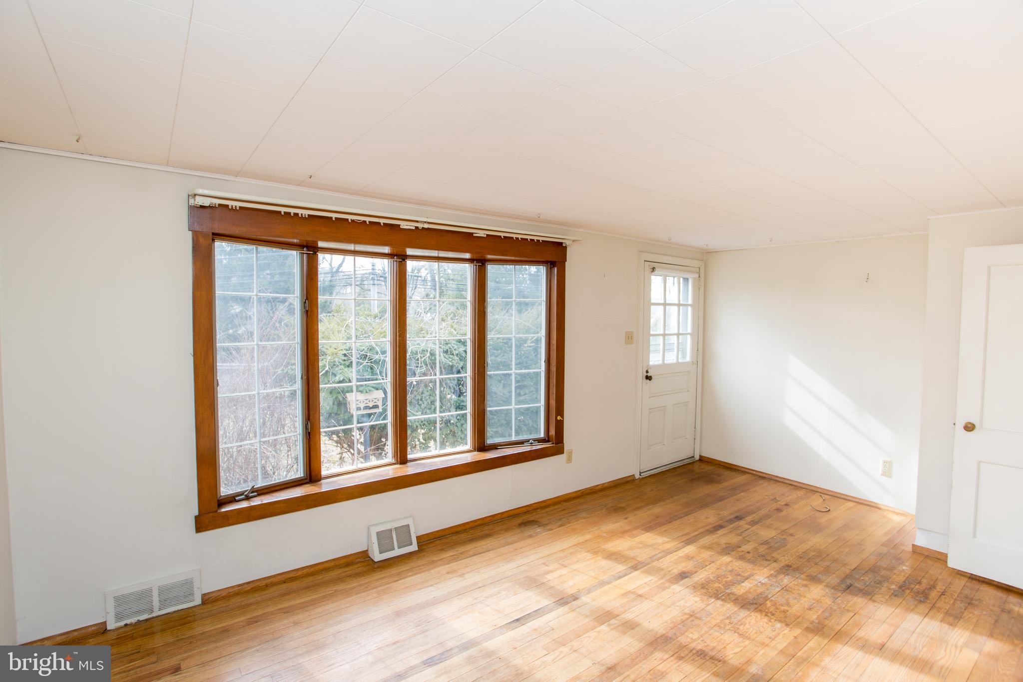 2091 Durham Road New Hope, PA 18938 - Photo 5 of 60 Gallery Image 5