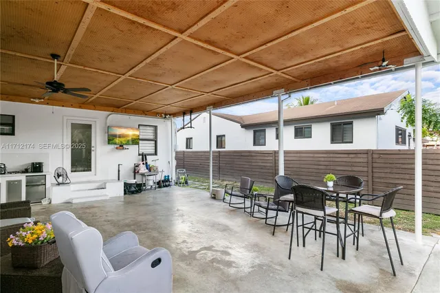 $729,900 | 341 Northwest 67th Avenue, Miami Springs, FL 33166
