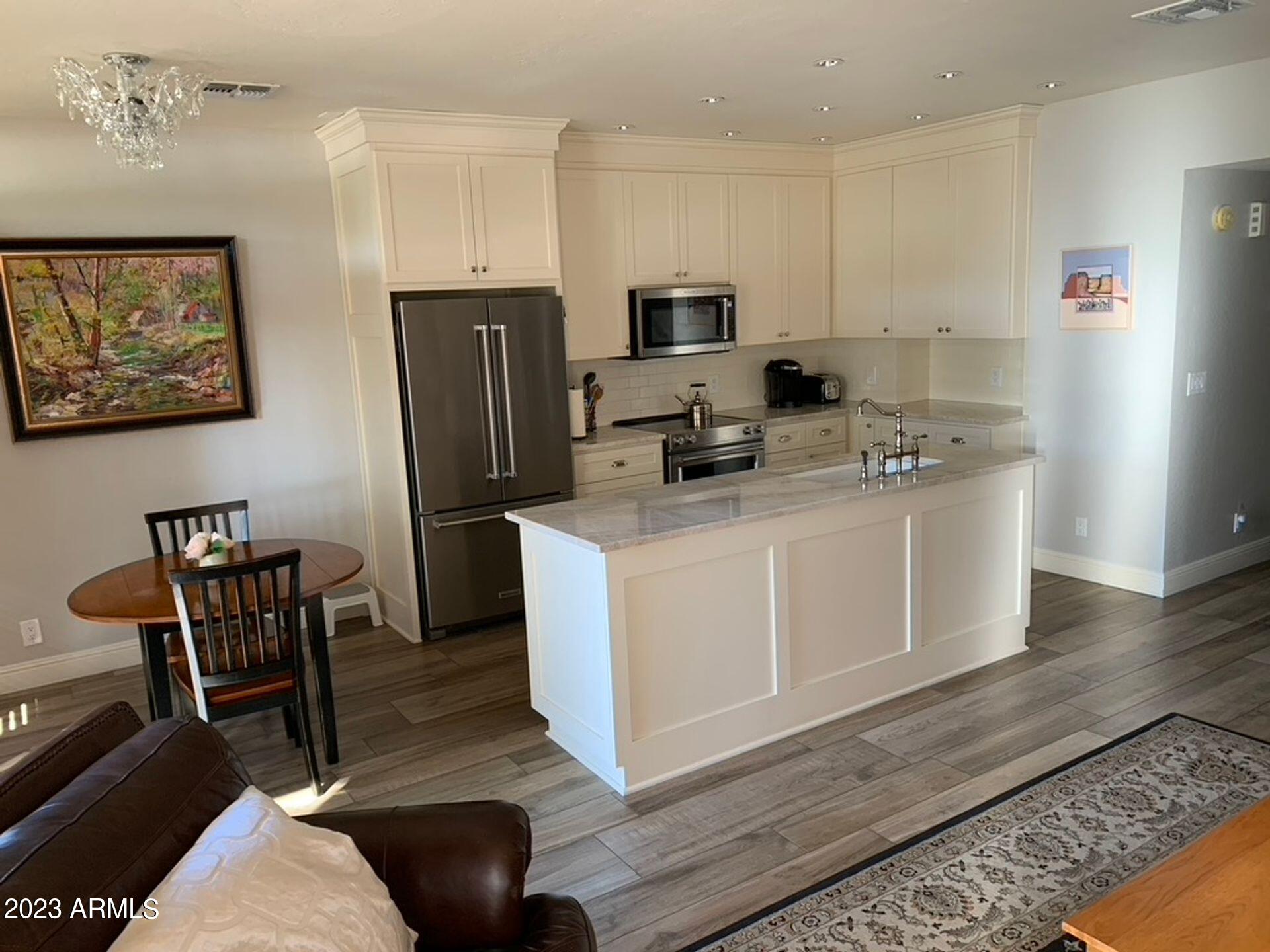 9705 East Mountain View Road, Unit 1003 Scottsdale, AZ 85258 - Photo 3 of 12 1003-kitchen