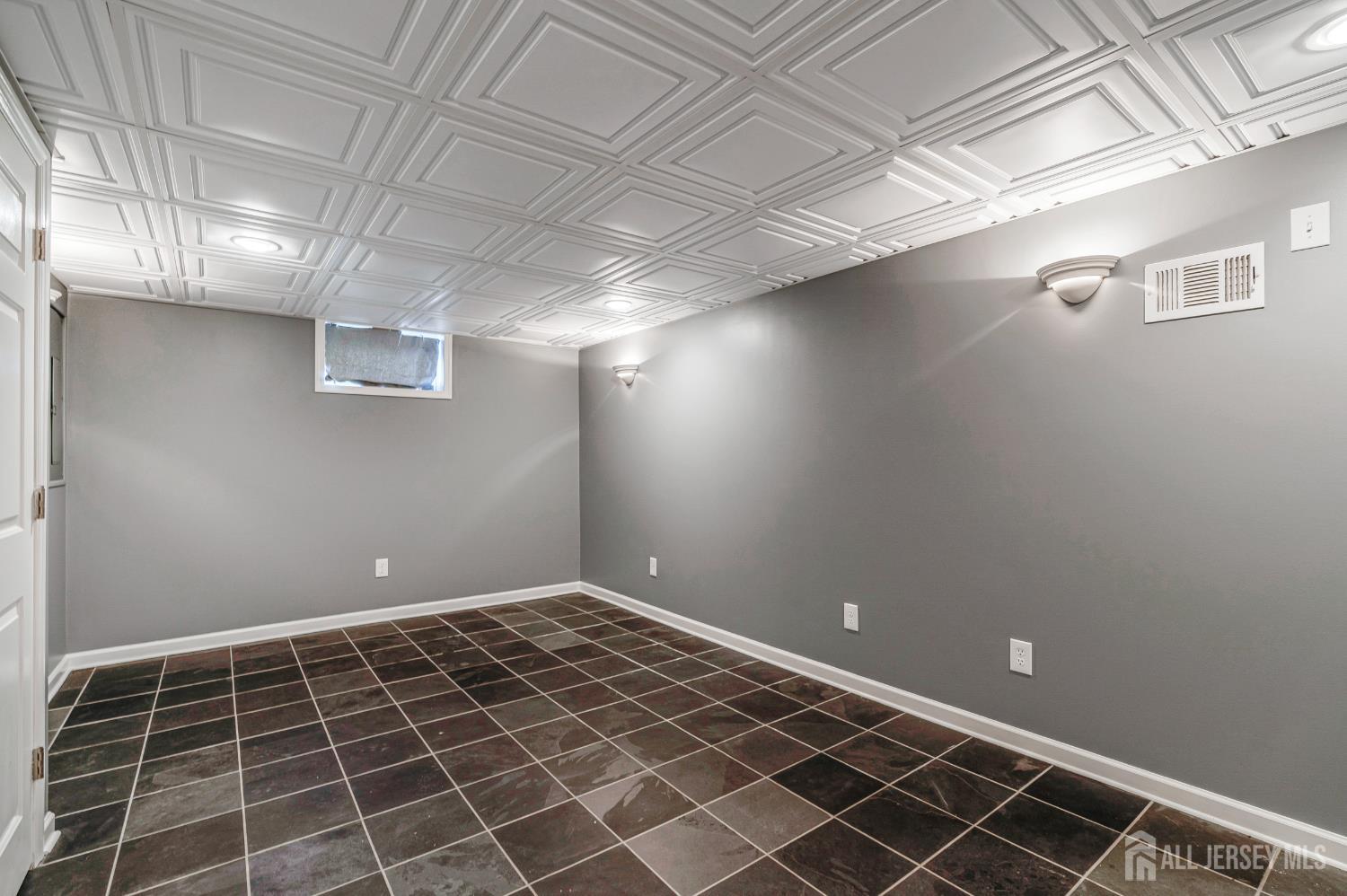 420 Decatur Avenue Middlesex, NJ 08846 - Photo 21 of 26
