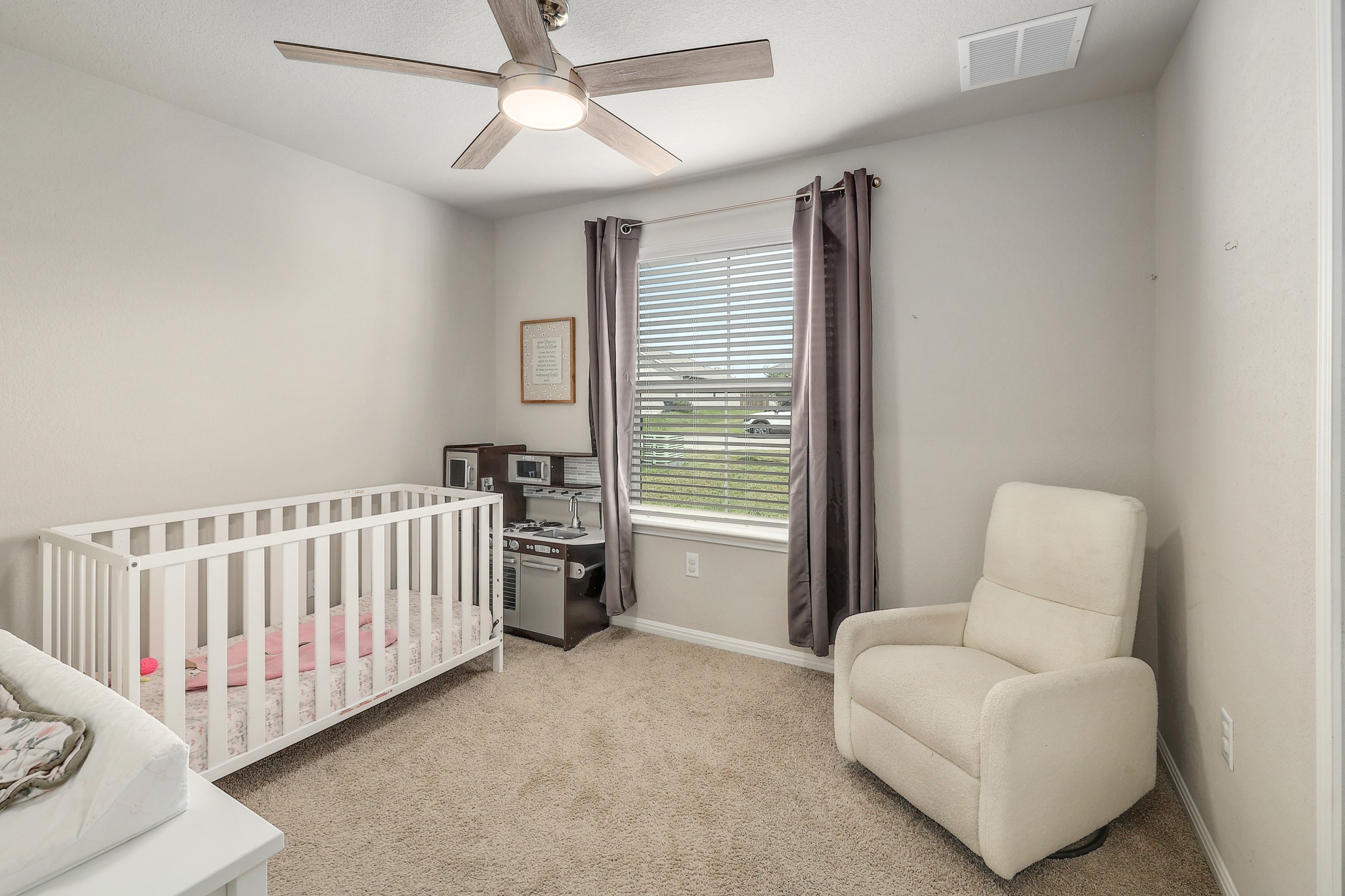 413 Hunter Loop Bertram, TX 78605 - Photo 21 of 27 Bedroom 3