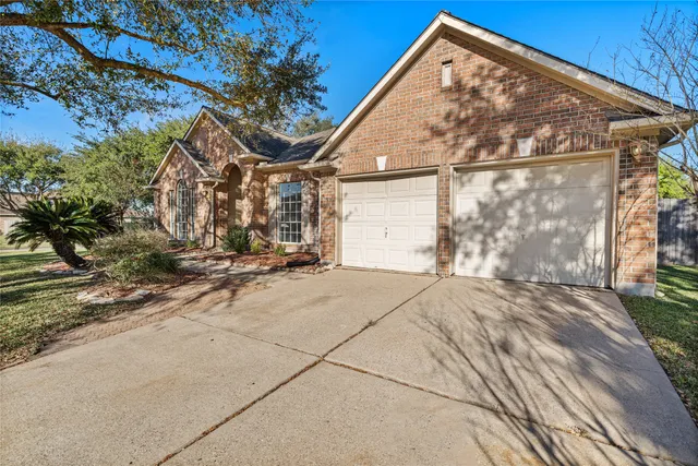 $399,000 | 12134 Green Trails Drive, Stafford, TX 77477