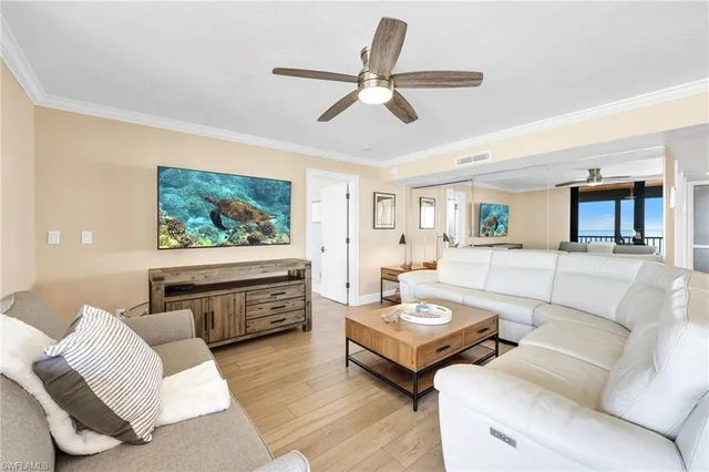 $16,500 | 9653 Gulf Shore Drive, Unit 402, Naples, FL 34108