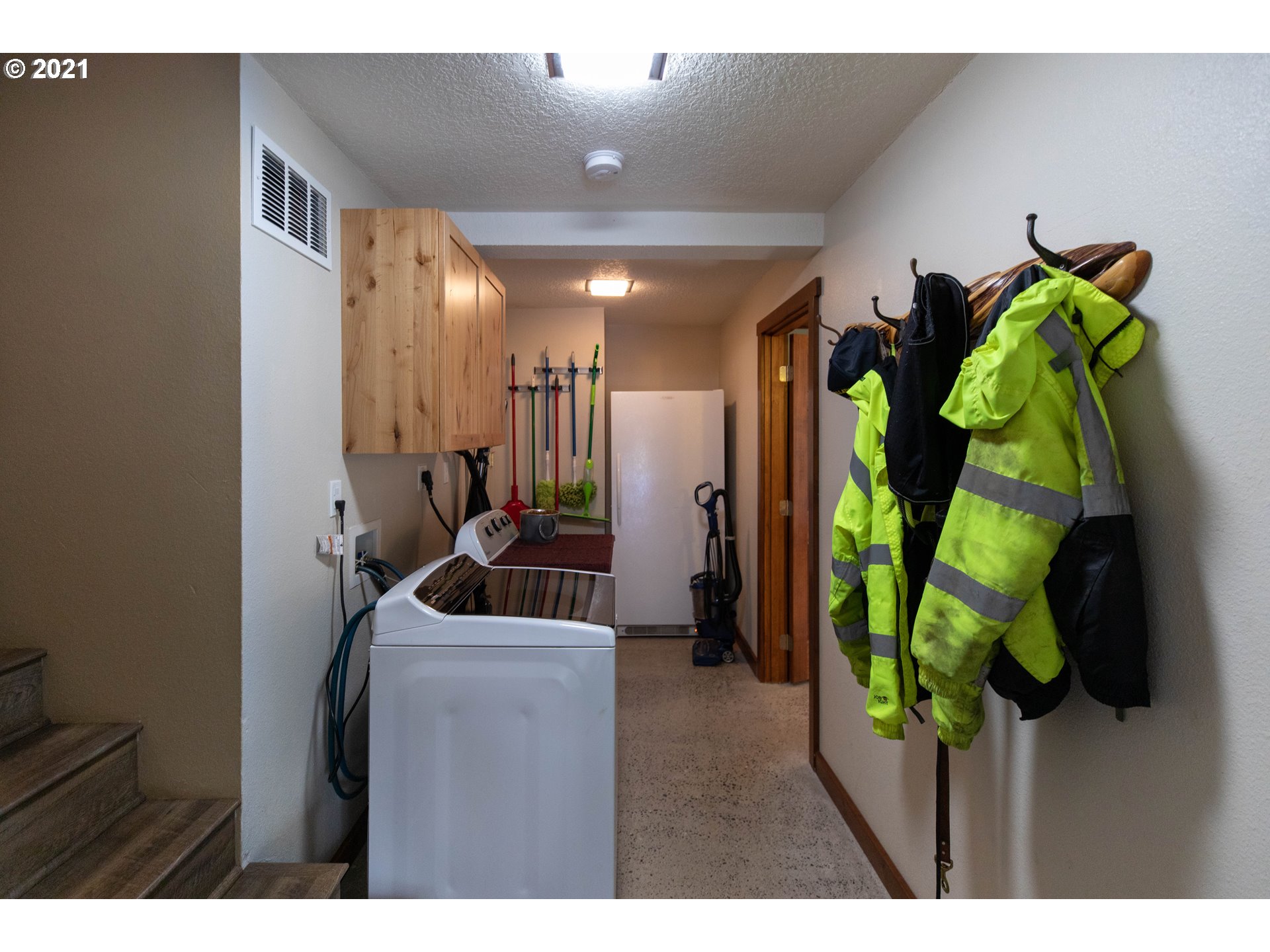 43278 Southeast Tress Trail Road Sandy, OR 97055 - Photo 19 of 32