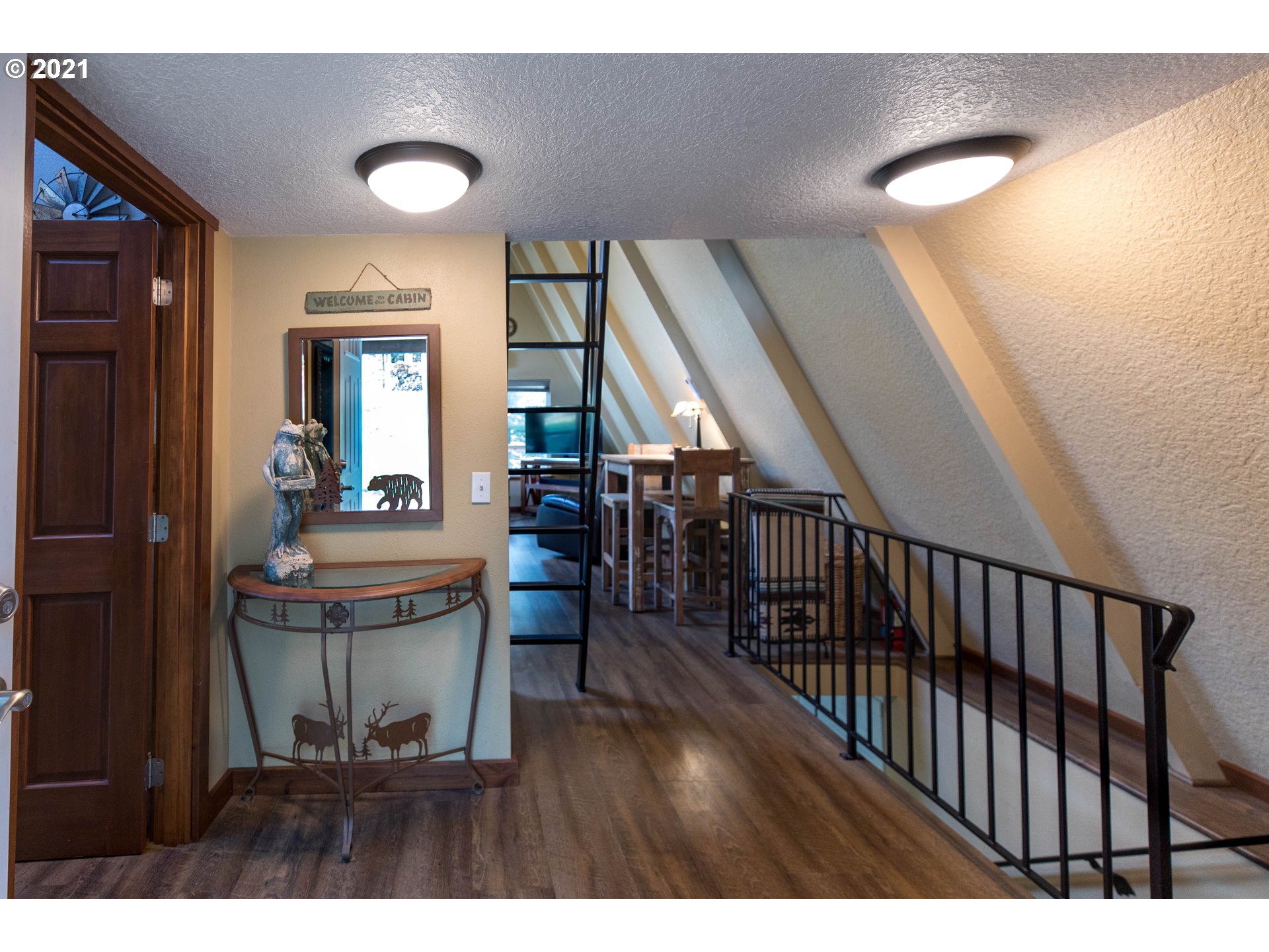 43278 Southeast Tress Trail Road Sandy, OR 97055 - Photo 4 of 32