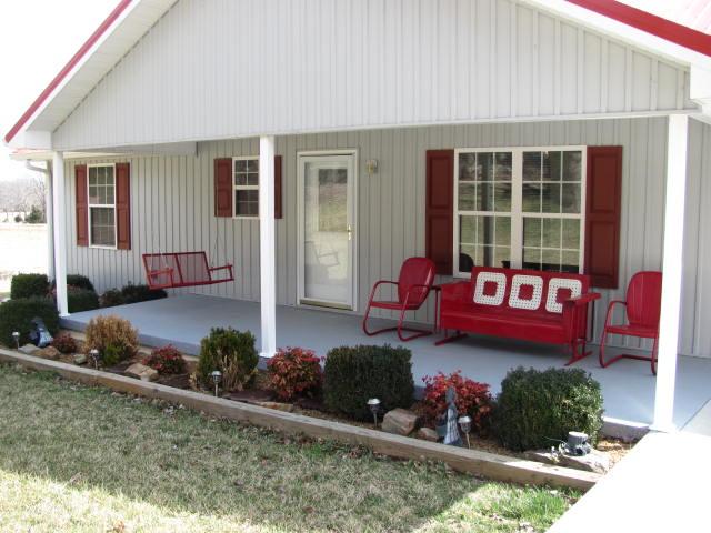 447 R D Prince Road Decherd, TN 37324 - Photo 2 of 20 a view of a house with sitting area and garden