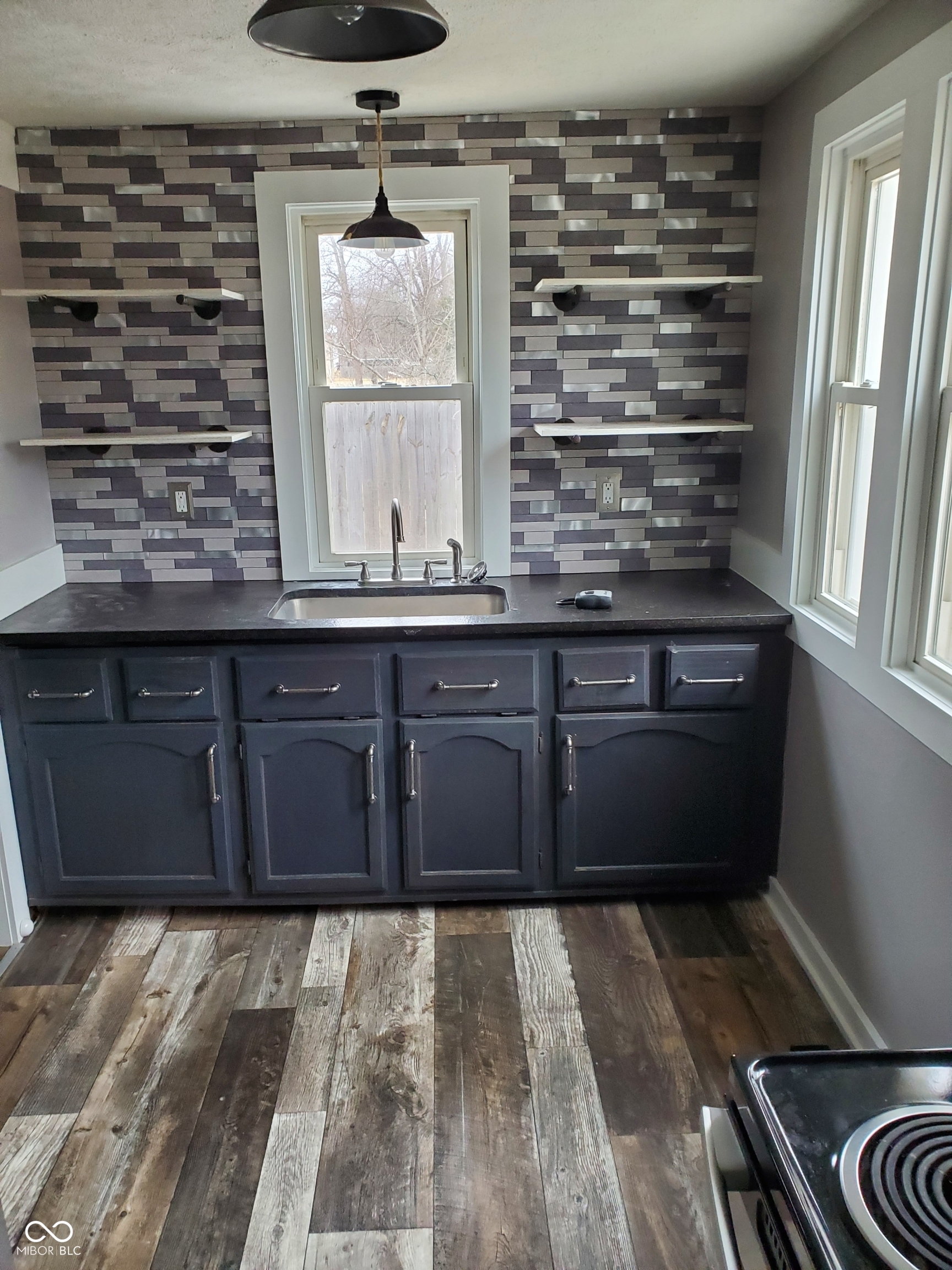 830 Chester Street Anderson, IN 46012 - Photo 3 of 8