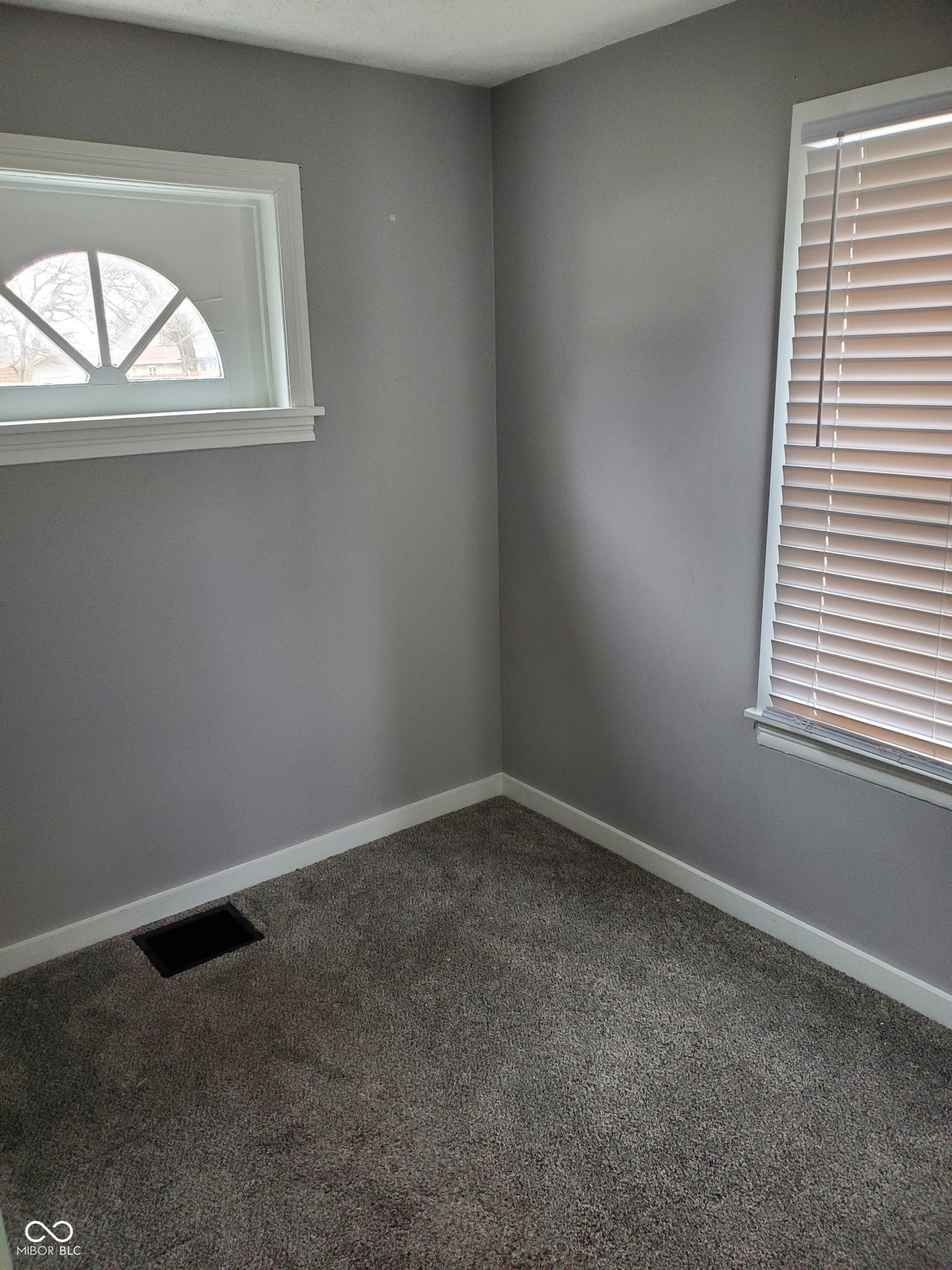 830 Chester Street Anderson, IN 46012 - Photo 4 of 8