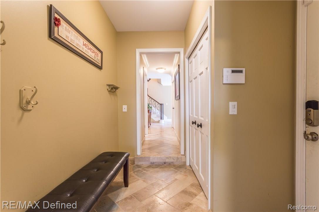 1514 Lomas Verdes Rochester, MI 48306 - Photo 33 of 57 1514 Lomas Verdes-17.jpg
