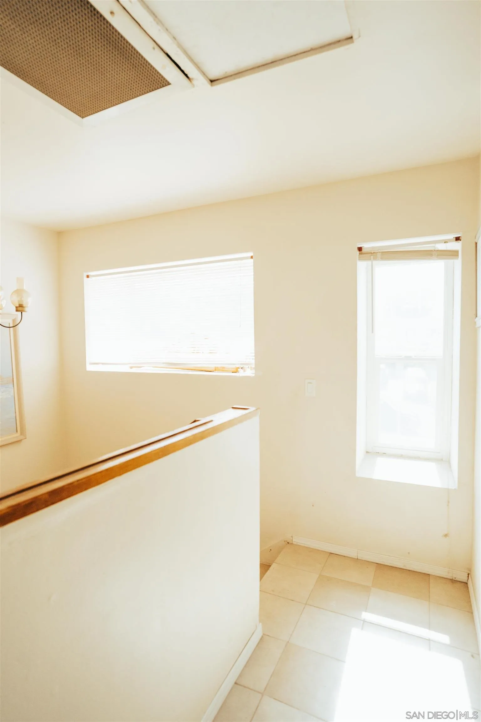 2027 Terracina Circle Spring Valley, CA 91977 - Photo 5 of 12 Gallery Image 5