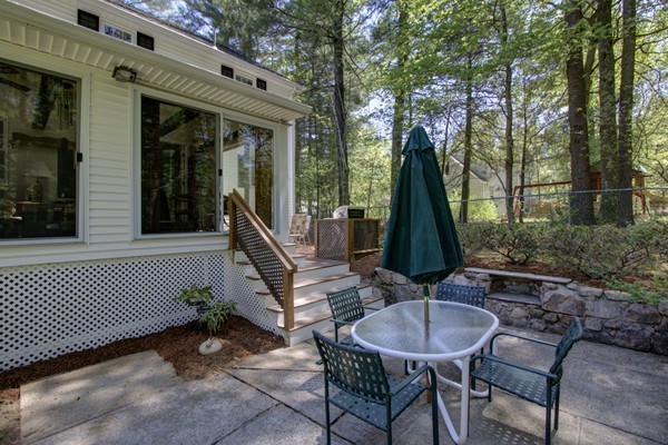 90 Pine Hill Road Ashland, MA 01721 - Photo 4 of 30