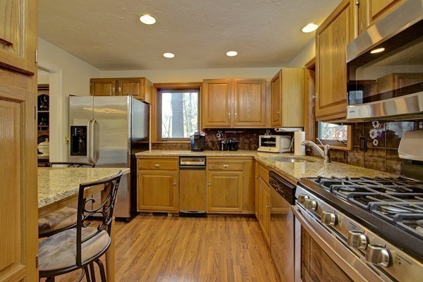 90 Pine Hill Road Ashland, MA 01721 - Photo 9 of 30