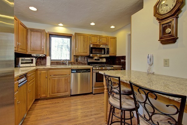 90 Pine Hill Road Ashland, MA 01721 - Photo 10 of 30