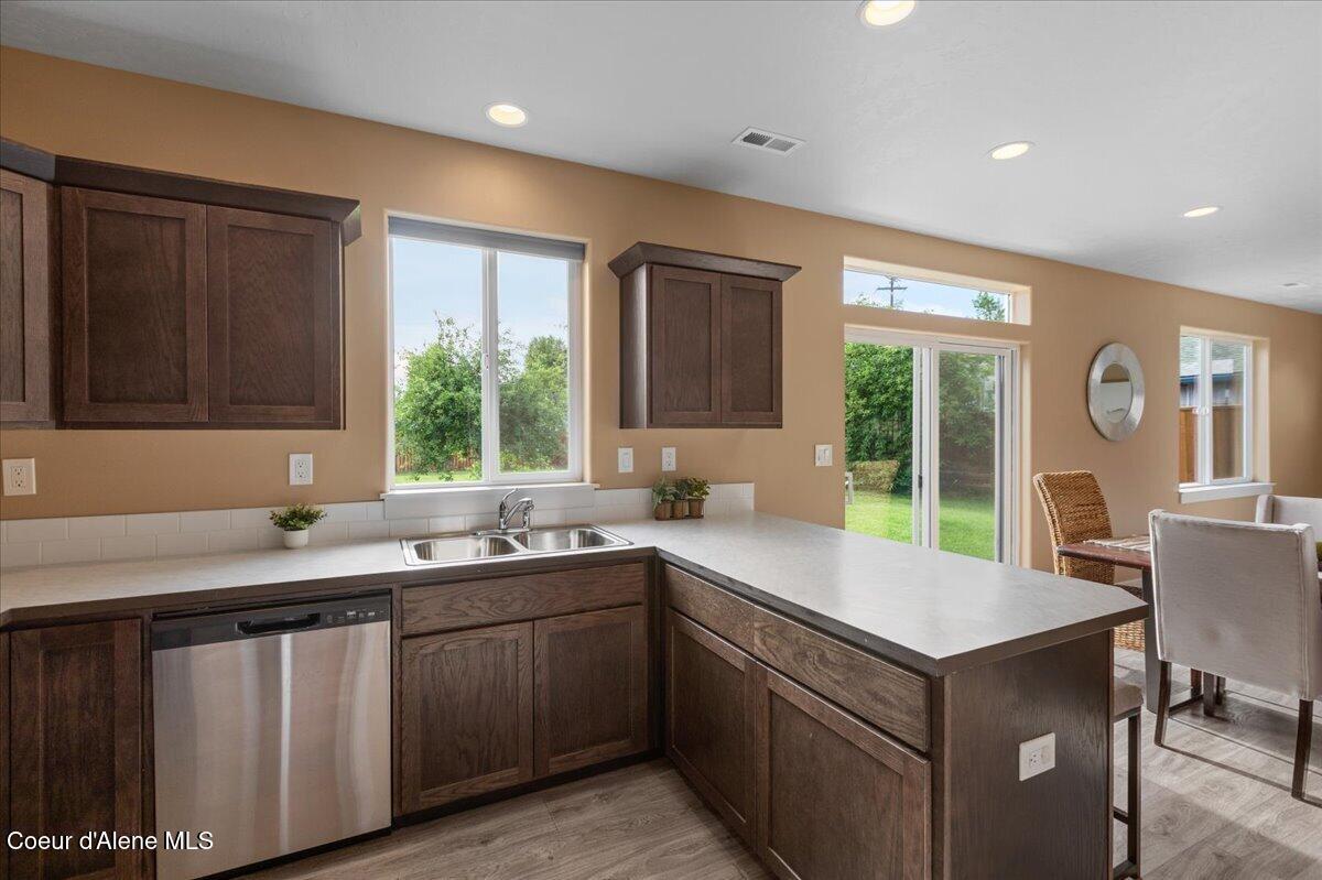 210 4th Street Dover, ID 83825 - Photo 29 of 70 29-Kitchen