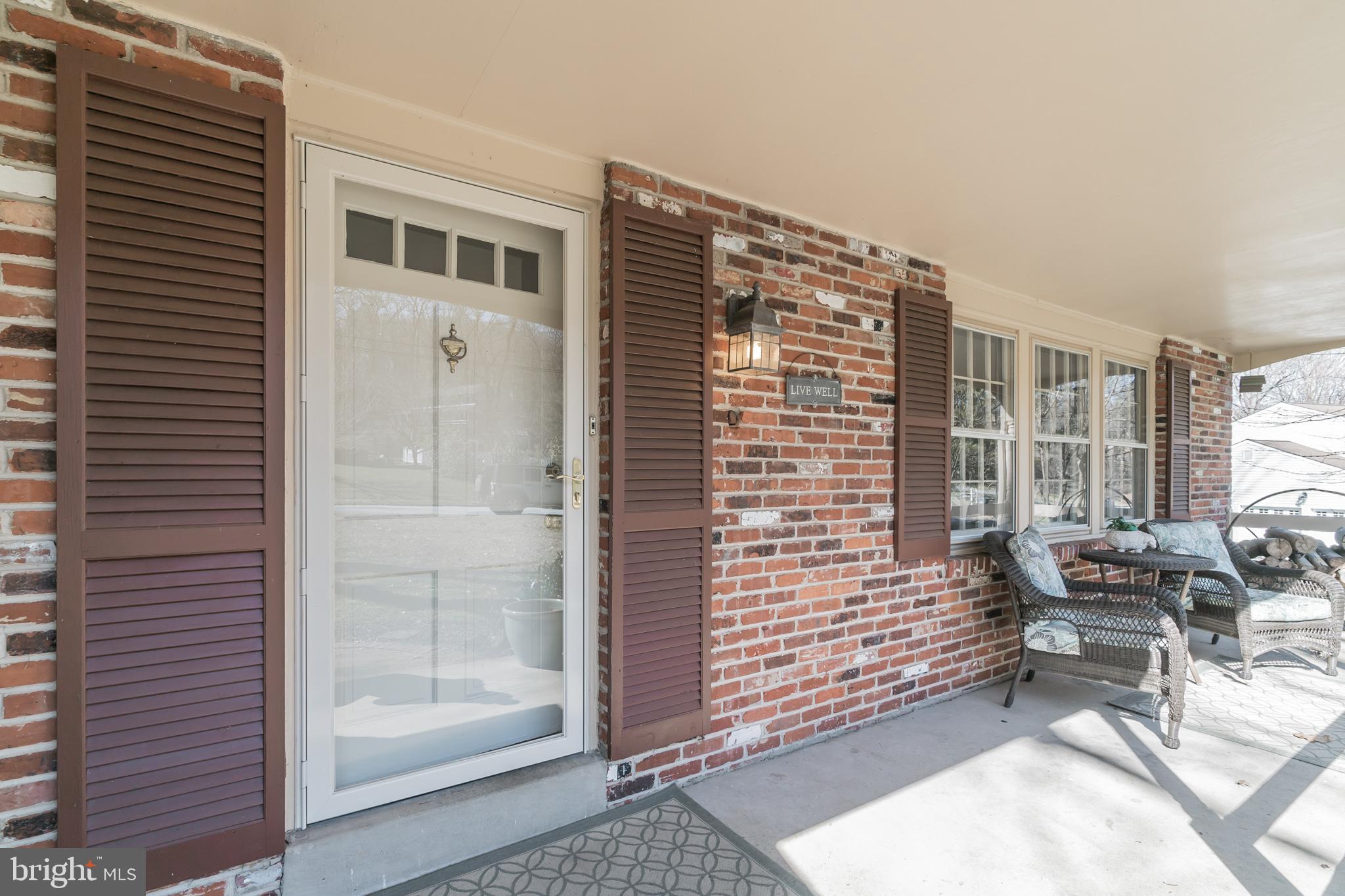 953 Cloverly Road Berwyn, PA 19312 - Photo 4 of 29