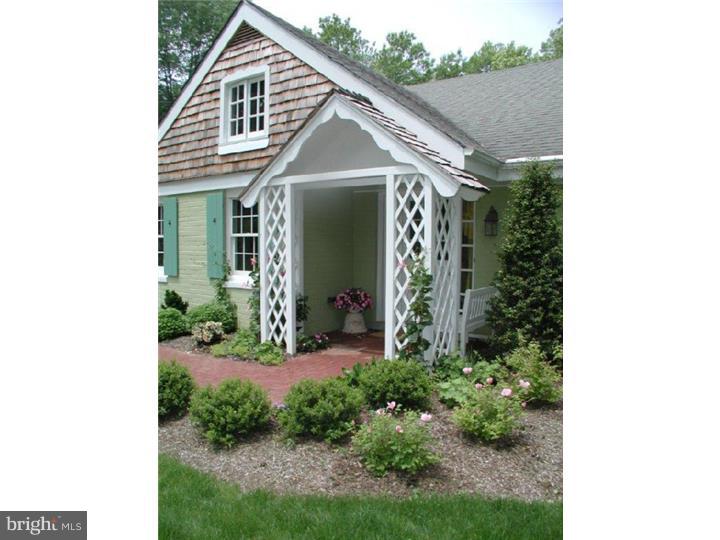 1017 South Leopard Road Berwyn, PA 19312 - Photo 16 of 22 Garden