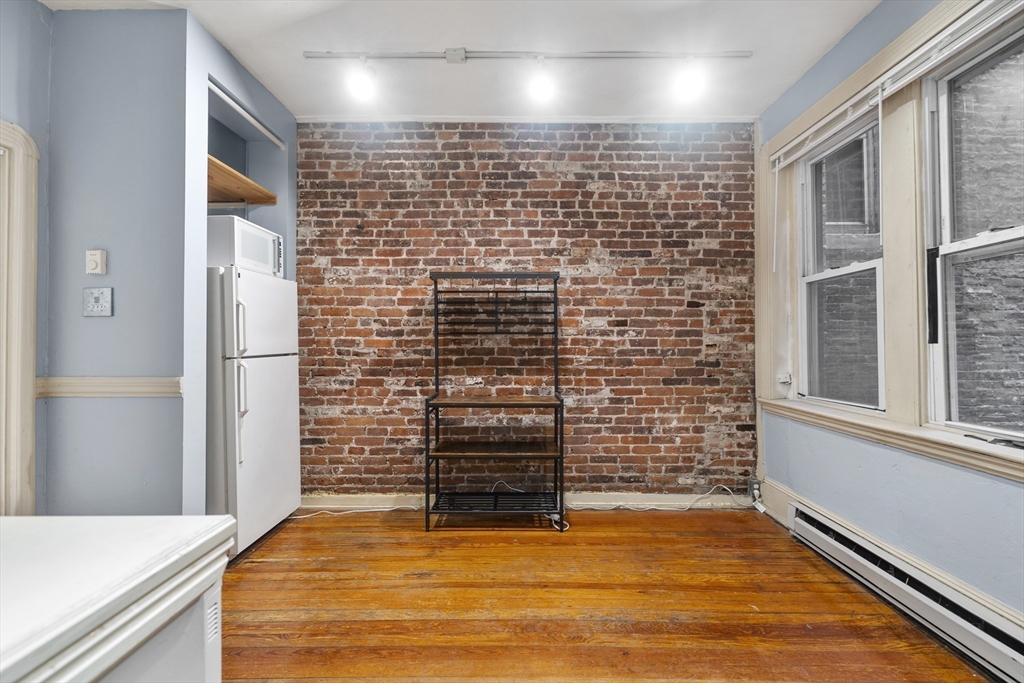 99.5 Myrtle Street, Unit 1 Boston, MA 02114 - Photo 8 of 12