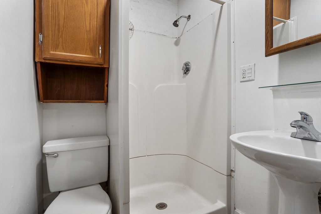 99.5 Myrtle Street, Unit 1 Boston, MA 02114 - Photo 9 of 12