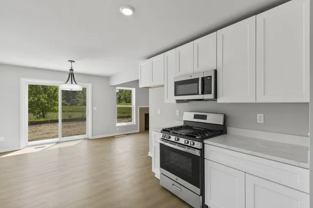 $321,500 | 31627 Augusta Drive, Unit 68, Romulus, MI 48174