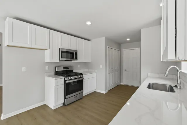 $321,500 | 31627 Augusta Drive, Unit 68, Romulus, MI 48174