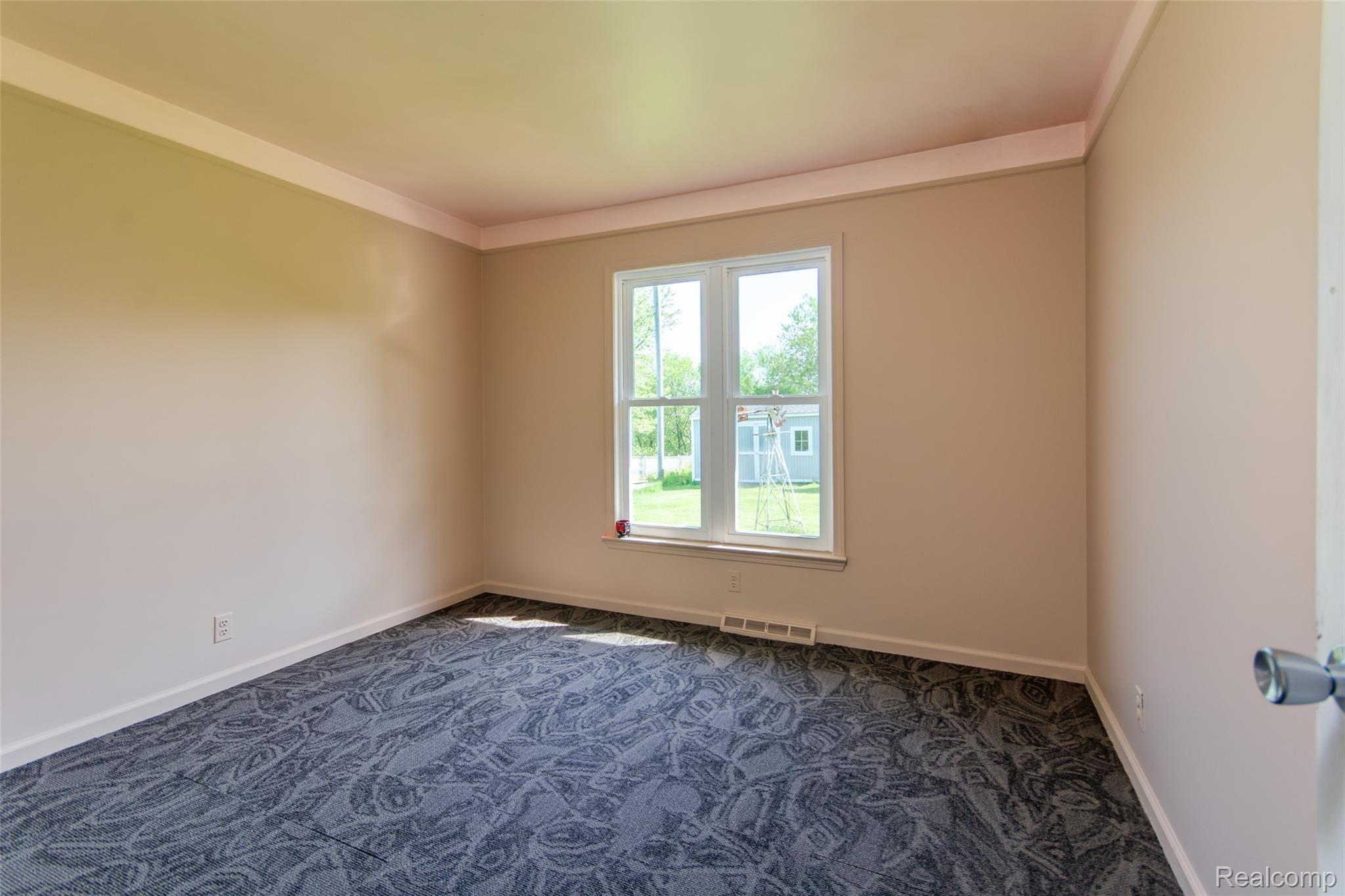 3099 Vincent Road North Street, MI 48049 - Photo 13 of 24 DSC_5597enf.jpg