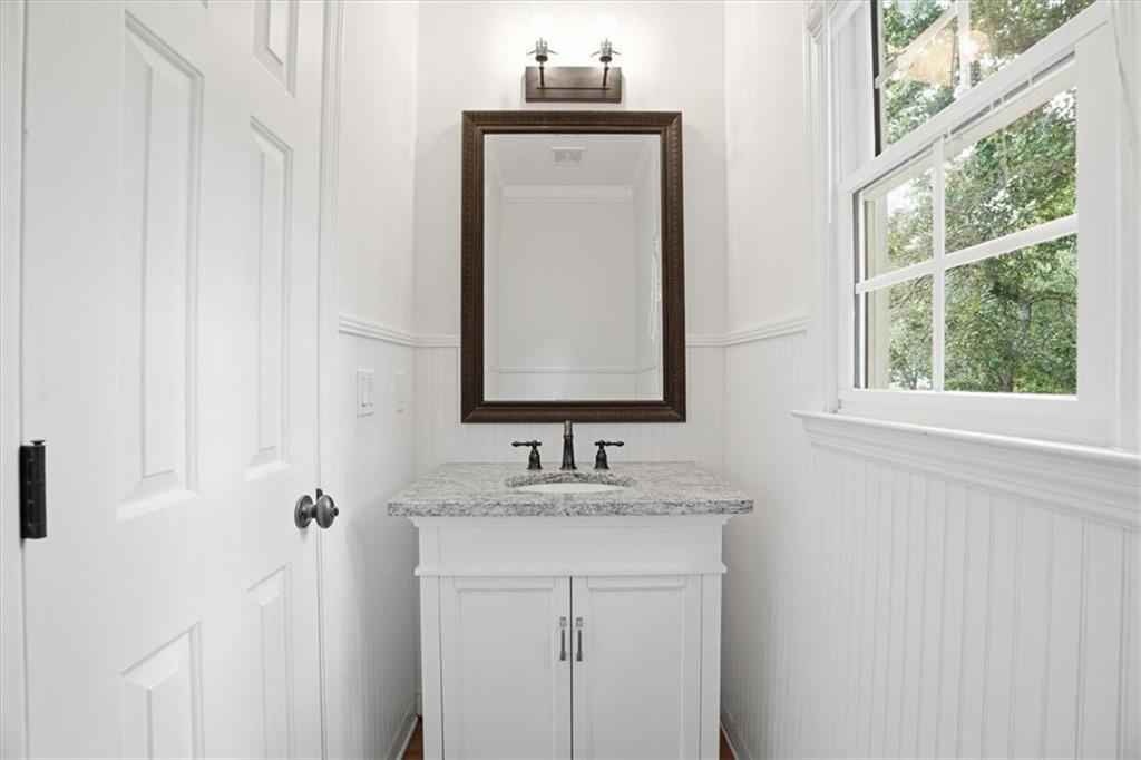 1025 Russell Point Suwanee, GA 30024 - Photo 16 of 46