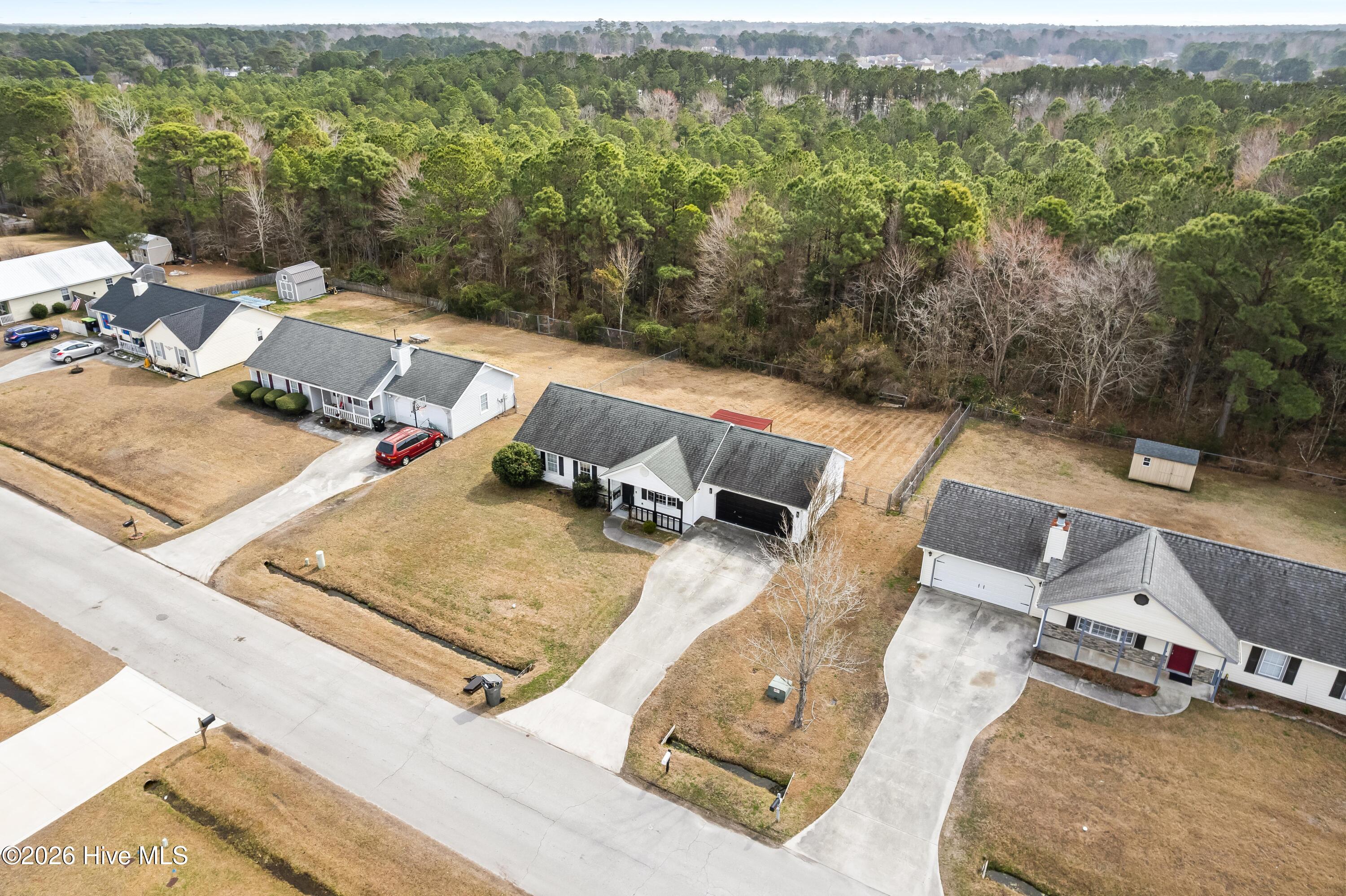 142 Parnell Road Hubert, NC 28539 - Photo 4 of 26 5