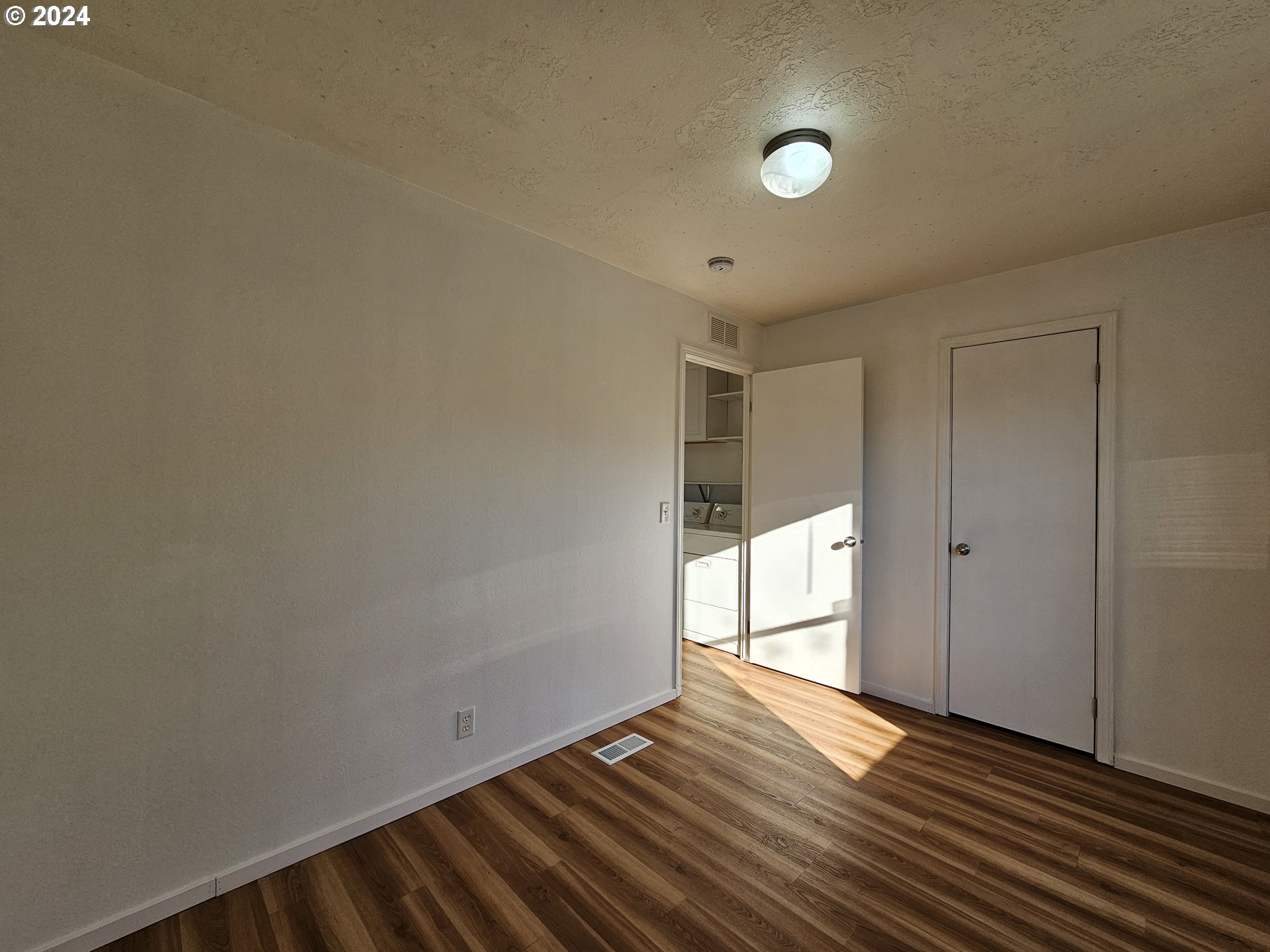 623 Shoestring Road Riddle, OR 97469 - Photo 15 of 47