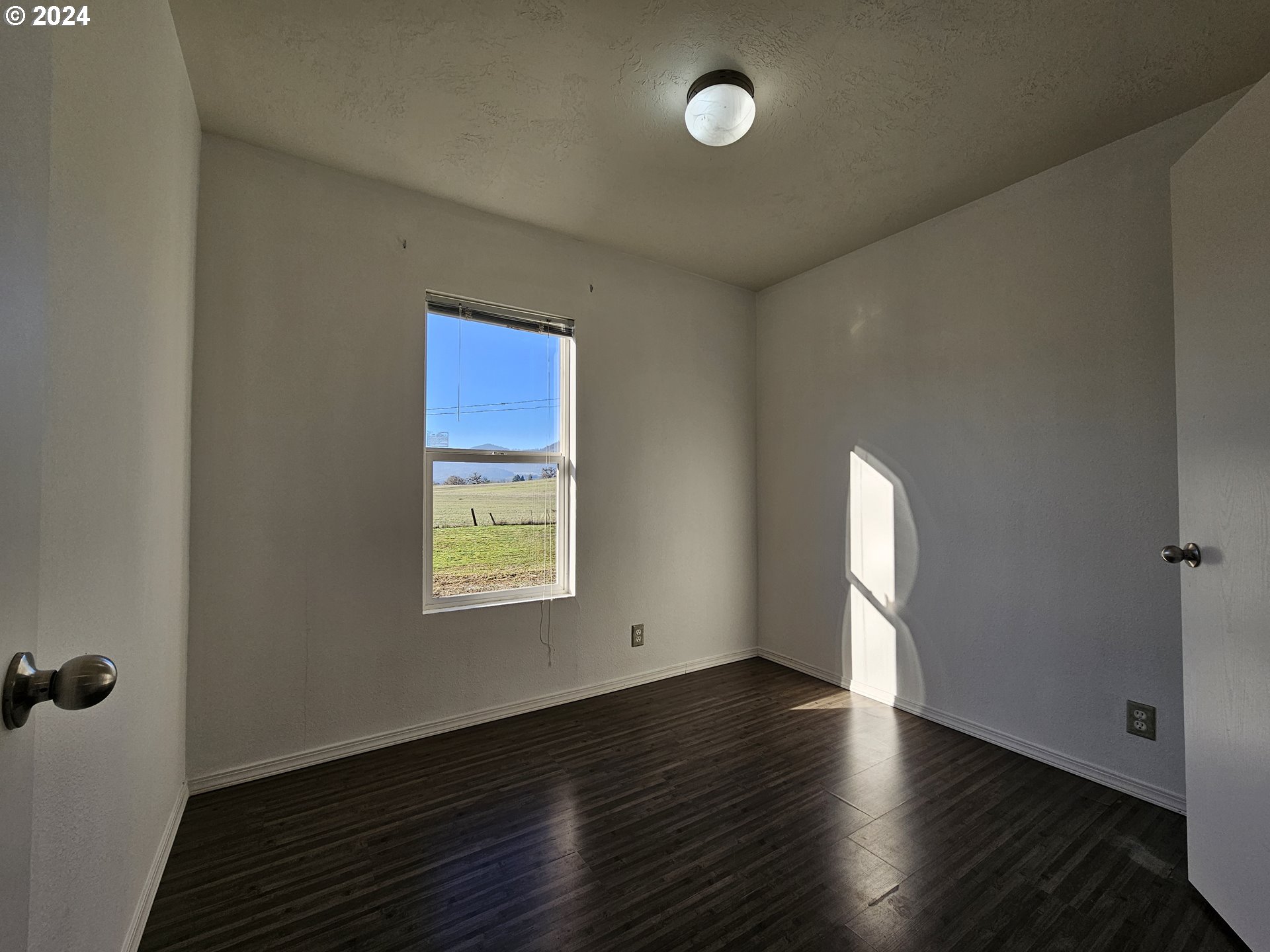 623 Shoestring Road Riddle, OR 97469 - Photo 18 of 47