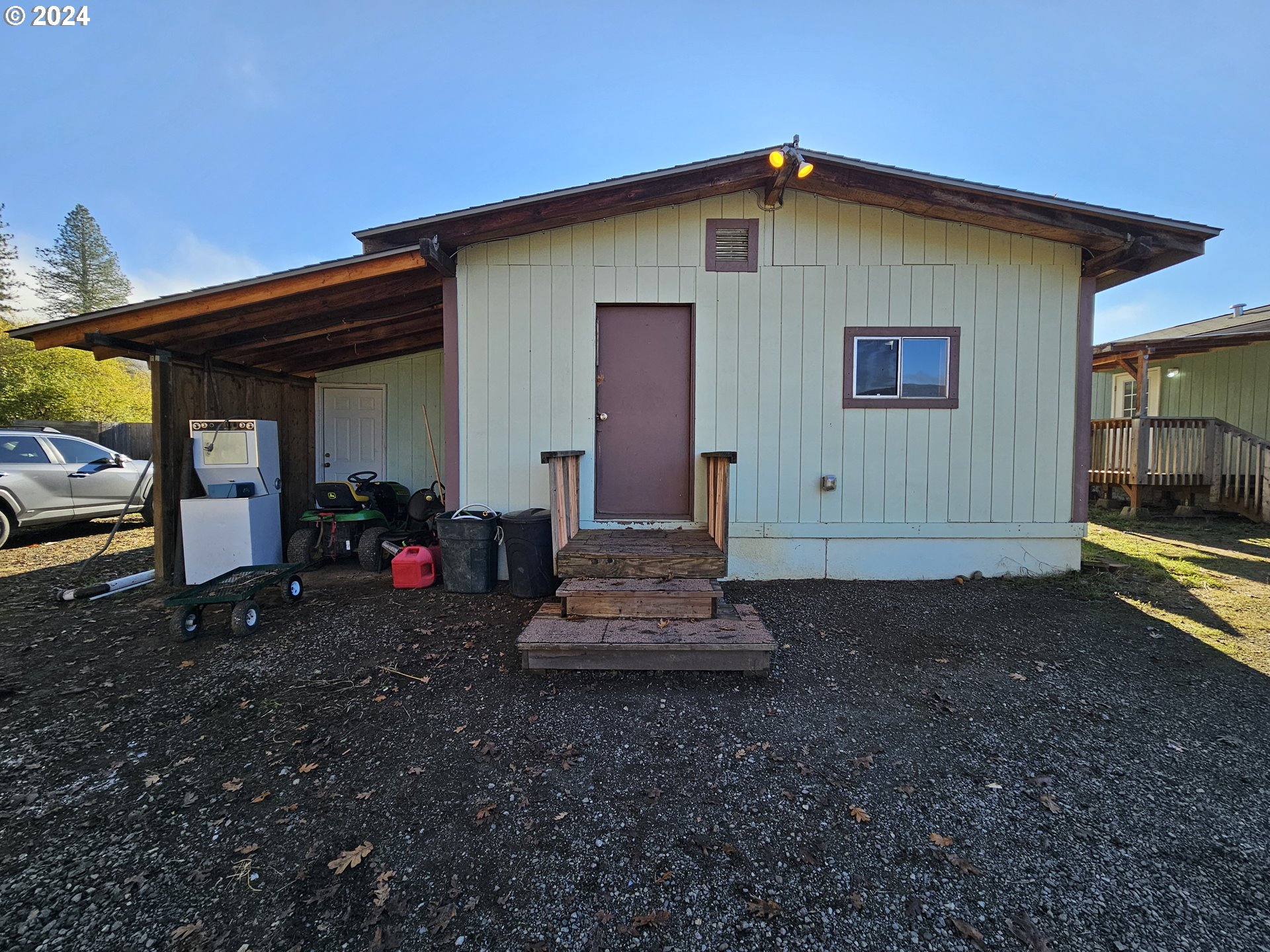 623 Shoestring Road Riddle, OR 97469 - Photo 19 of 47