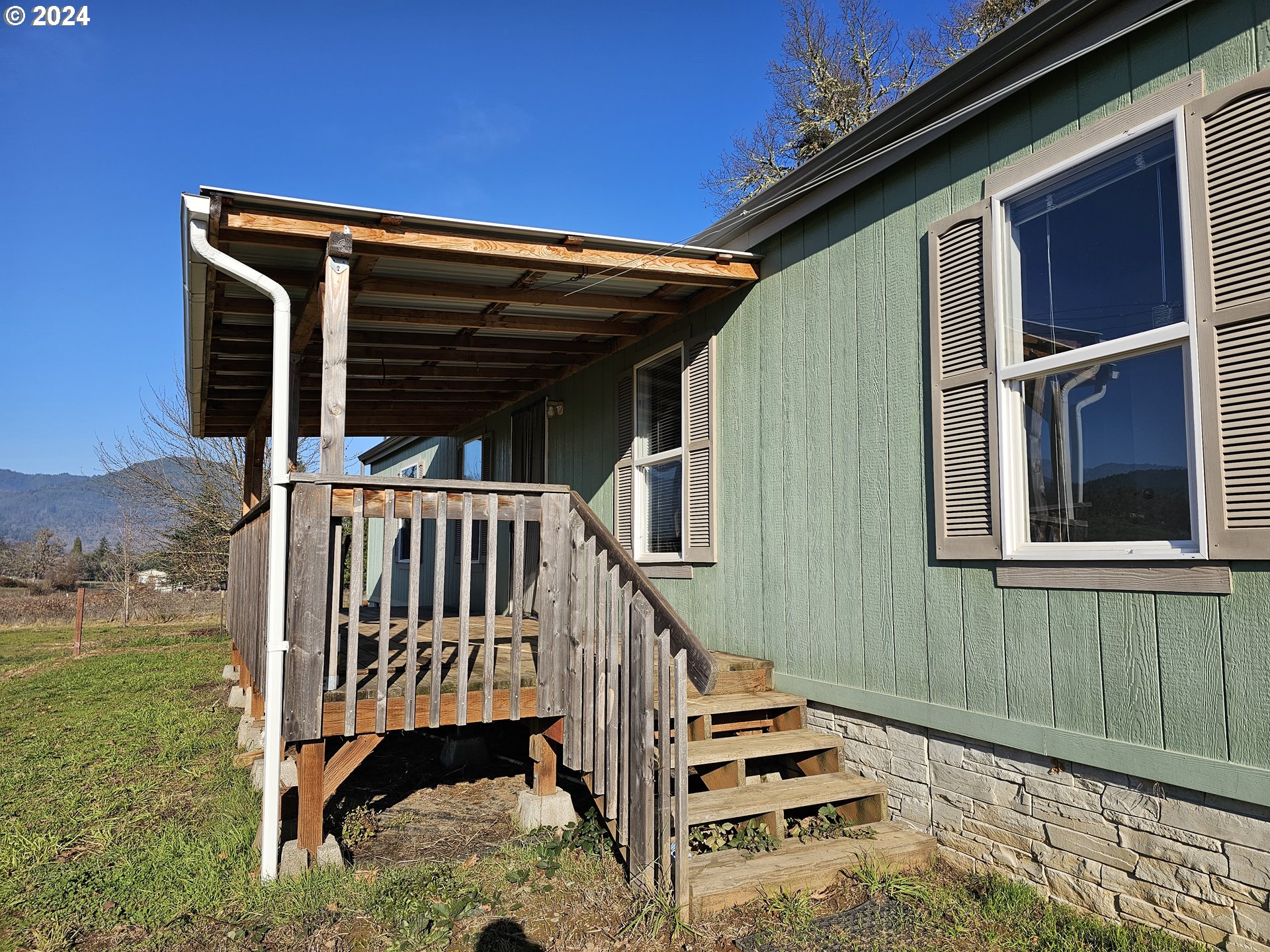623 Shoestring Road Riddle, OR 97469 - Photo 28 of 47