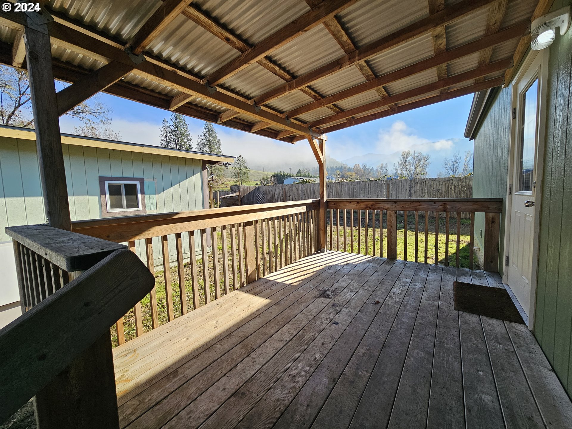 623 Shoestring Road Riddle, OR 97469 - Photo 3 of 47