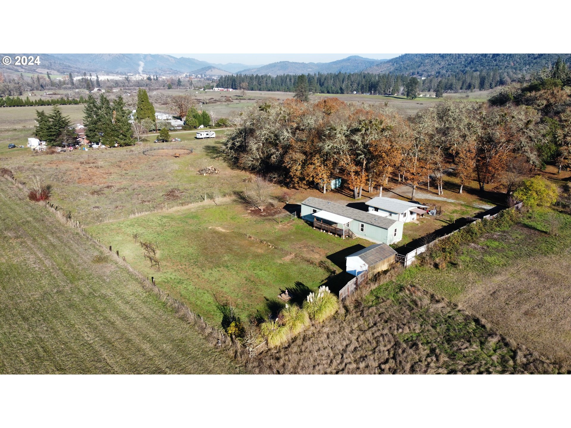 623 Shoestring Road Riddle, OR 97469 - Photo 45 of 47
