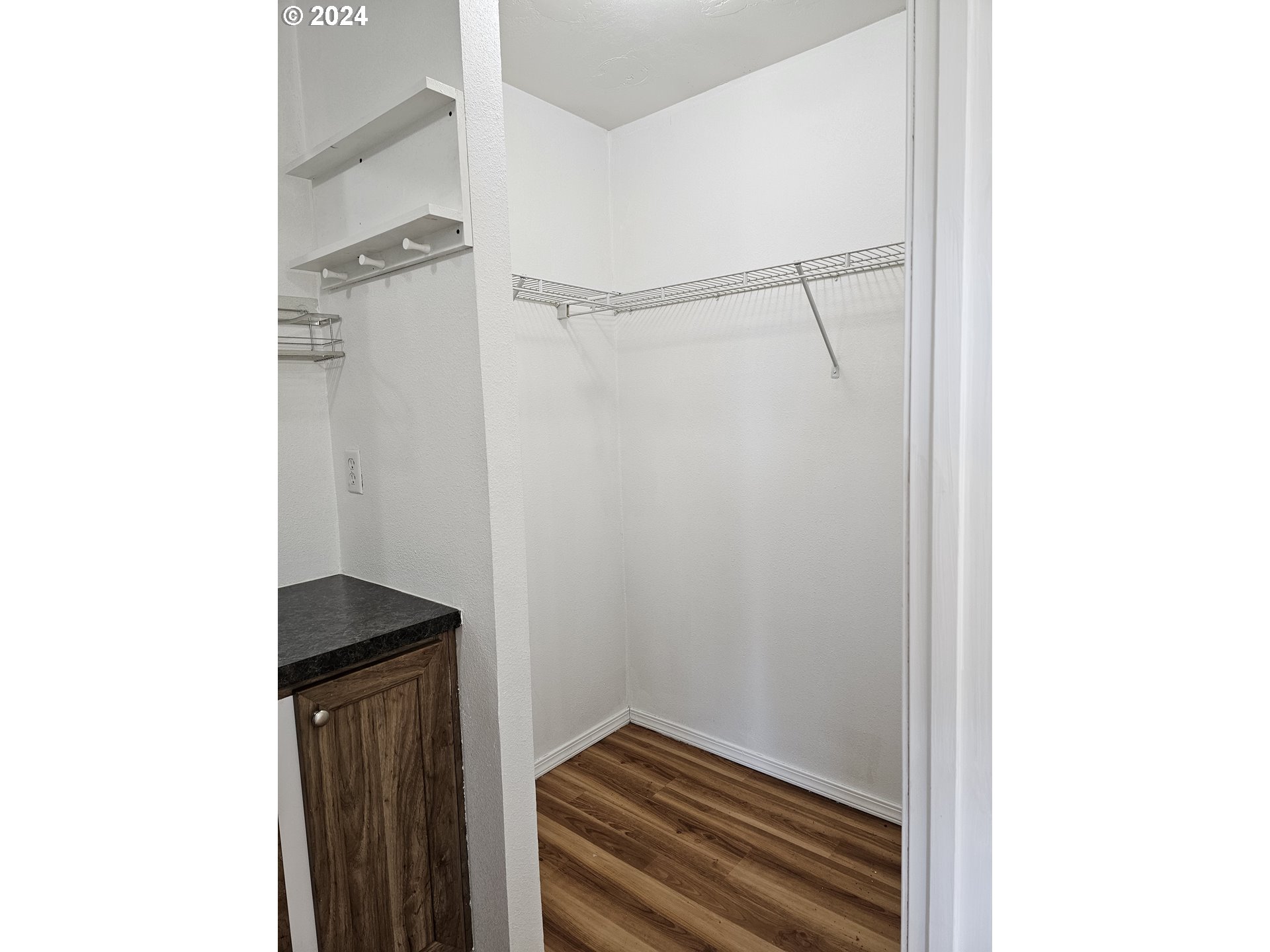 623 Shoestring Road Riddle, OR 97469 - Photo 10 of 47