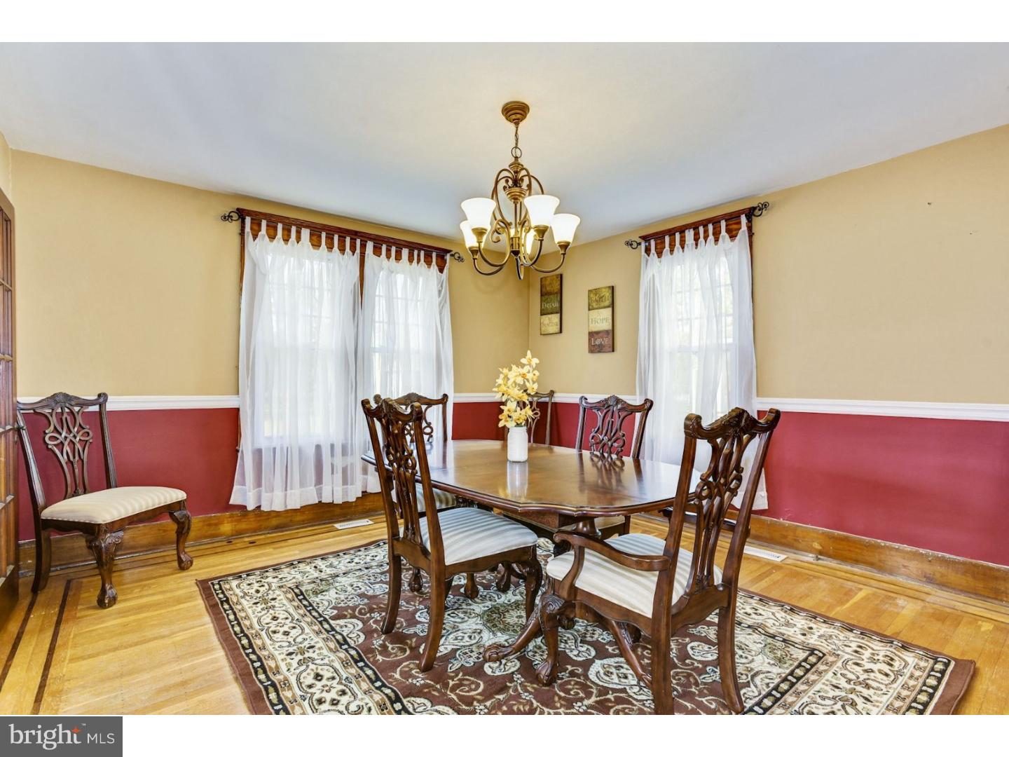 400 Dauphin Street Riverside, NJ 08075 - Photo 12 of 25 Dining Room