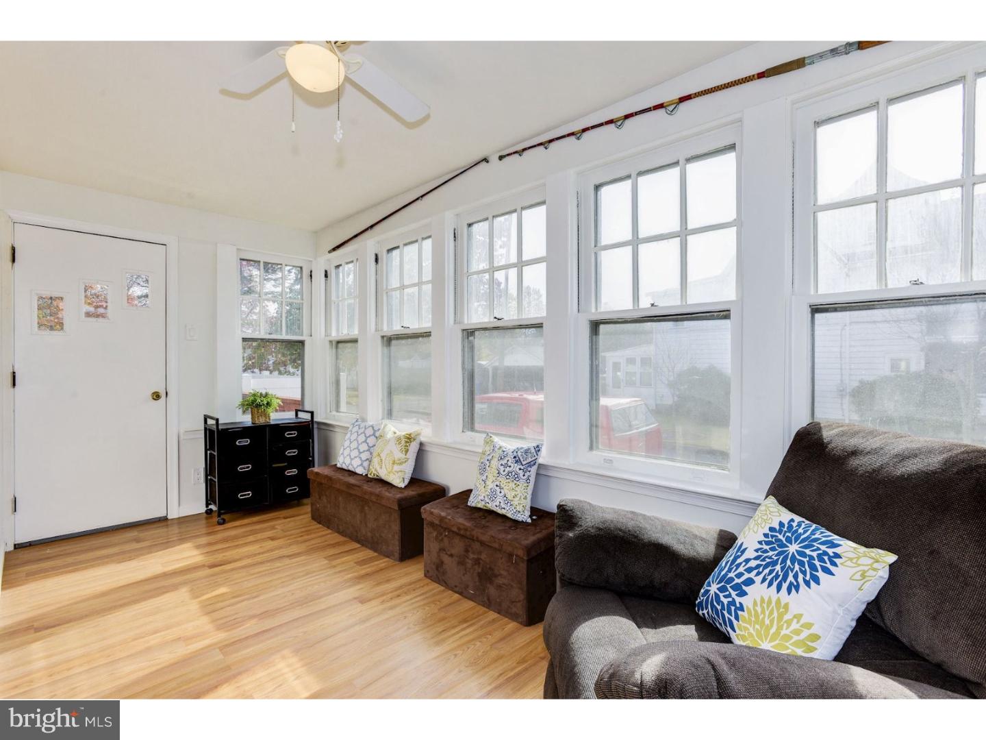400 Dauphin Street Riverside, NJ 08075 - Photo 16 of 25 Sun Room