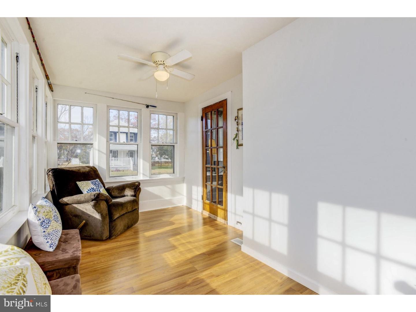 400 Dauphin Street Riverside, NJ 08075 - Photo 17 of 25 Sun Room