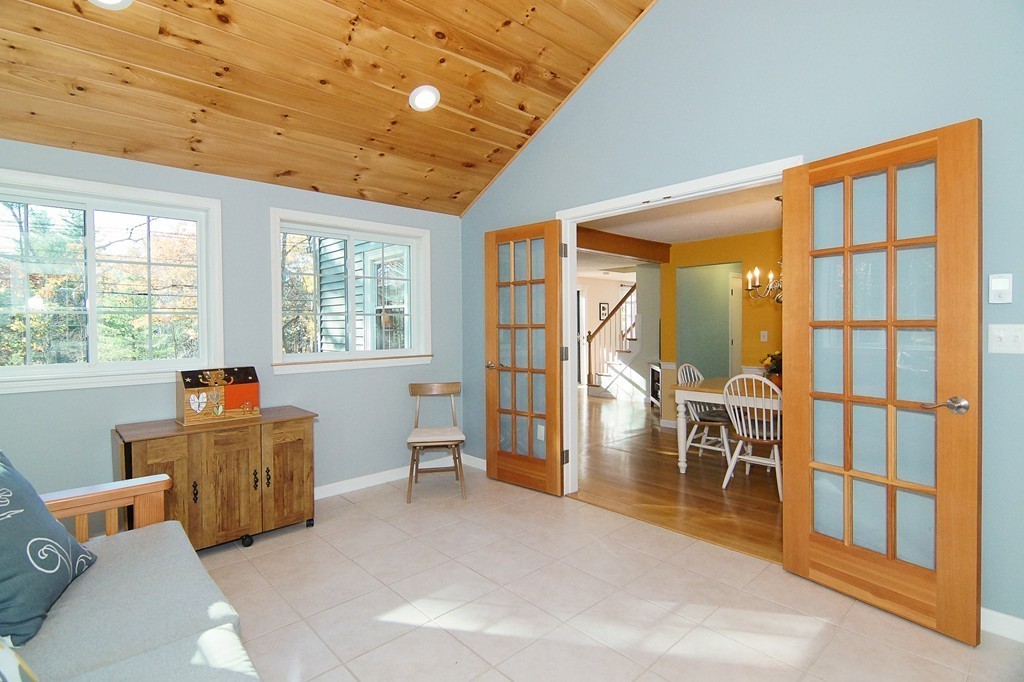 458 Townsend Road Groton, MA 01450 - Photo 6 of 27 Gallery Image 6