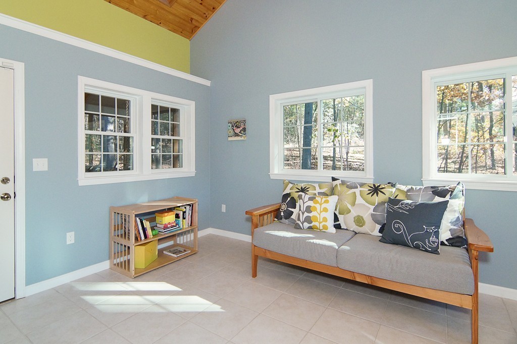 458 Townsend Road Groton, MA 01450 - Photo 7 of 27 Gallery Image 7