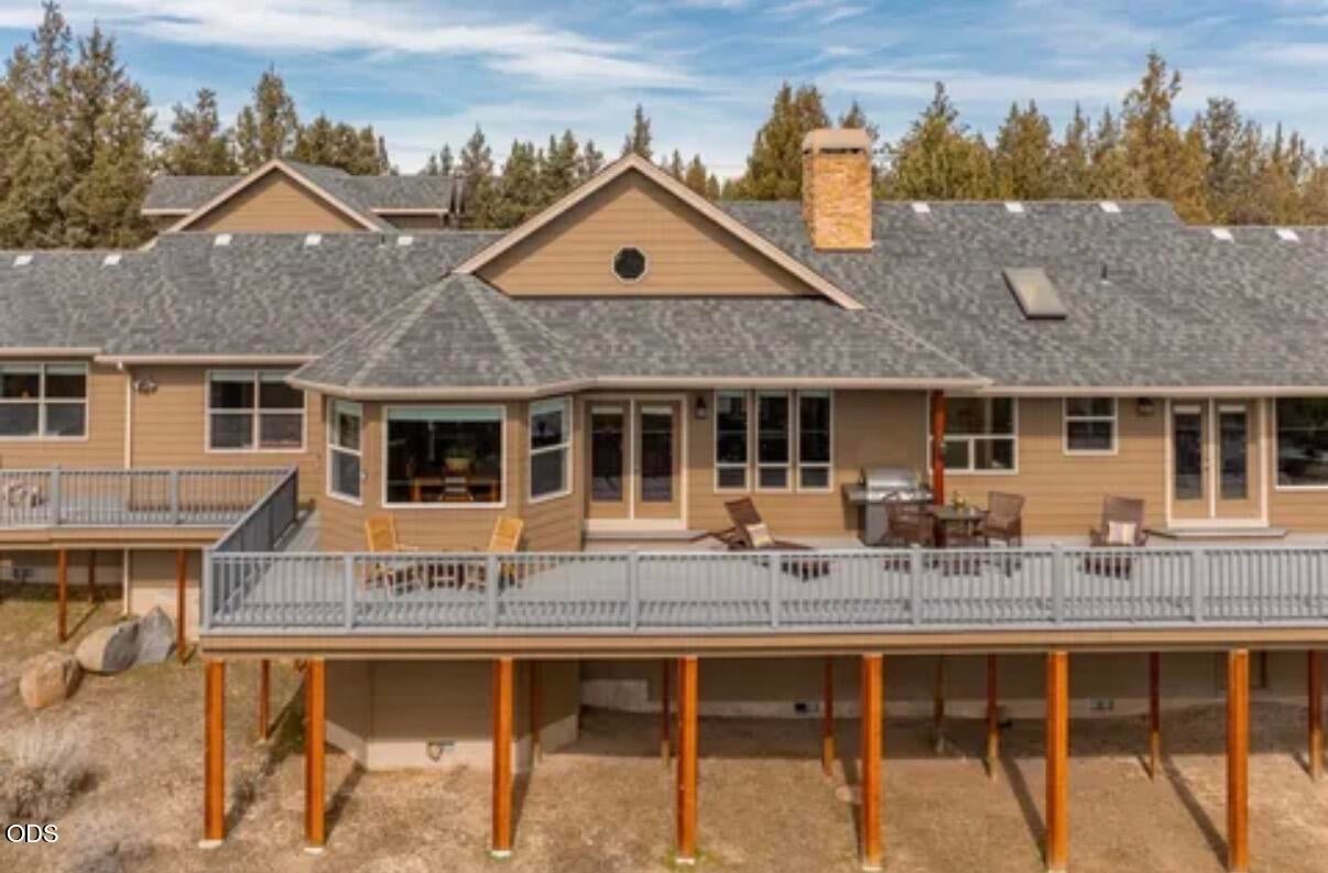 17665 Mountain View Road Sisters, OR 97759 - Photo 2 of 18 Gallery Image 2
