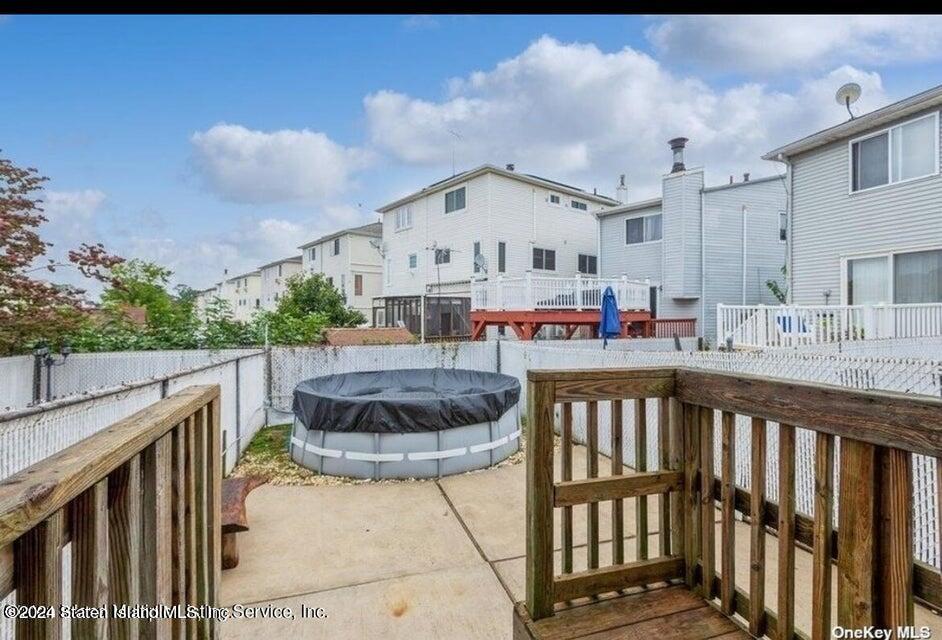 218 Rosedale Avenue Staten Island, NY 10312 - Photo 2 of 3 218 Rosedale 2