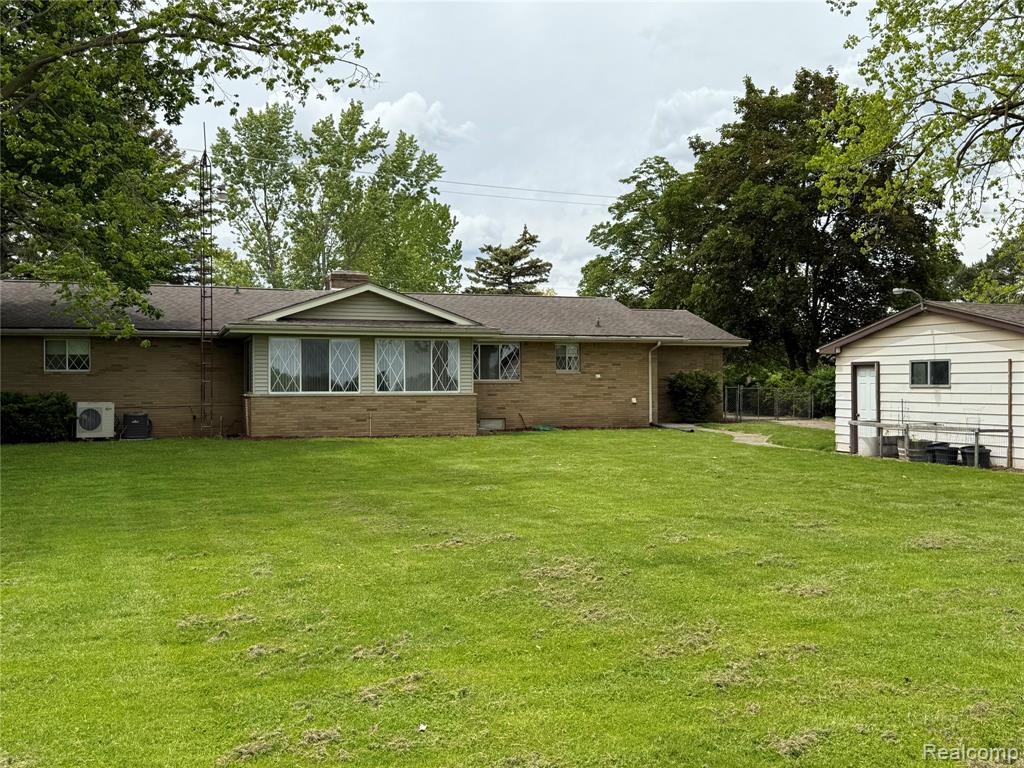 7145 Morrish Road Swartz Creek, MI 48473 - Photo 18 of 27