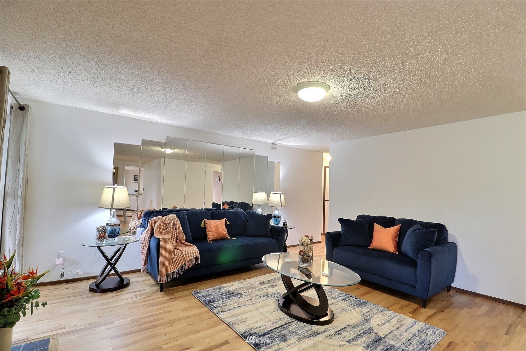 17234 139th Place Southeast Renton, WA 98058 - Photo 6 of 36 a living room with furniture