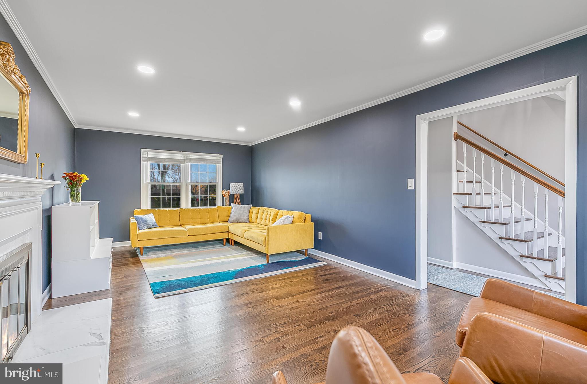 3419 Ramsgate Terrace Alexandria, VA 22309 - Photo 7 of 36 Bright and inviting living space with charm.