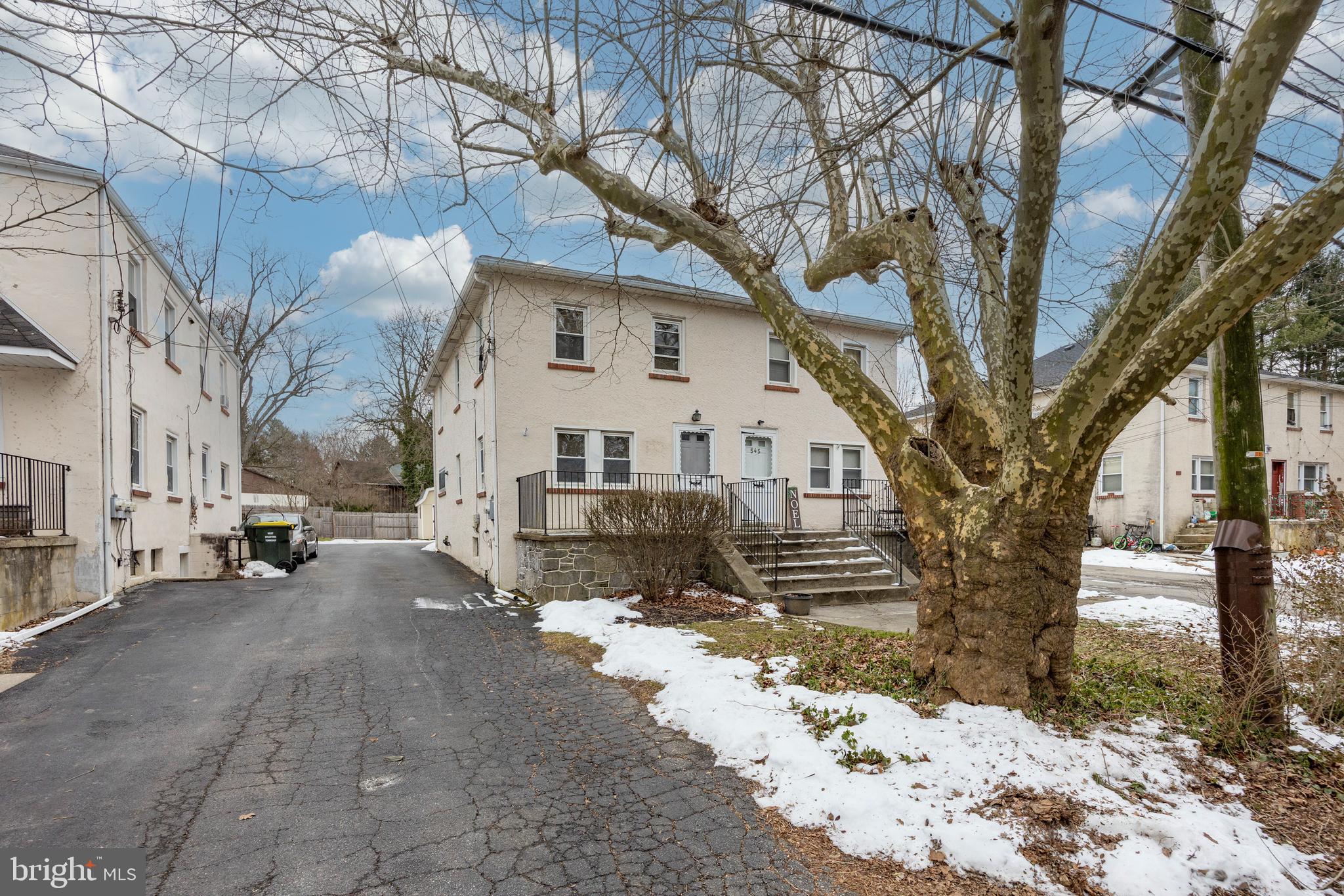 547 Northbrook Road West Chester, PA 19382 - Photo 25 of 35 a view of a yard with a large tree