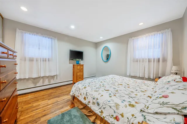 $669,000 | 1277 Hummel Avenue, Holbrook, NY 11741