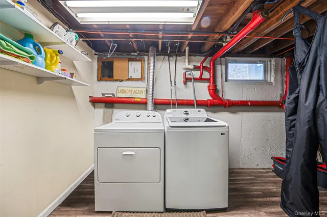 $669,000 | 1277 Hummel Avenue, Holbrook, NY 11741