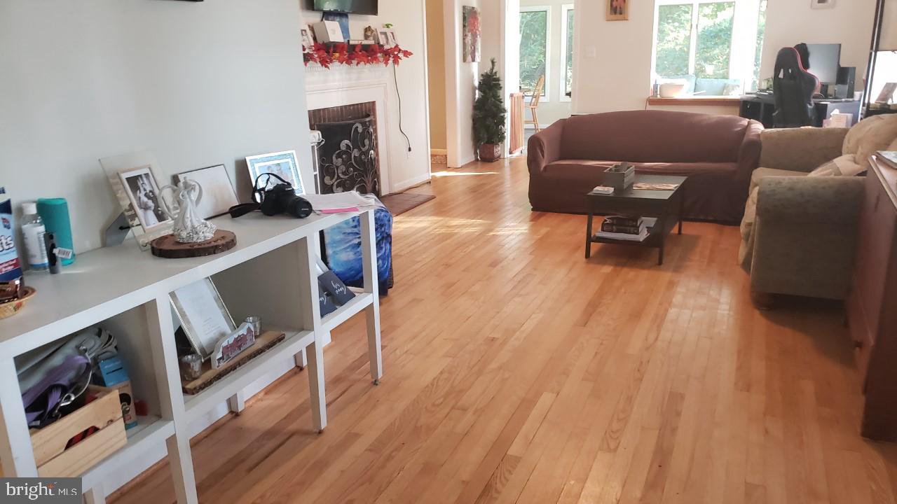 16248 Millers Wharf Road Ridge, MD 20680 - Photo 6 of 41 Hardwood Floors