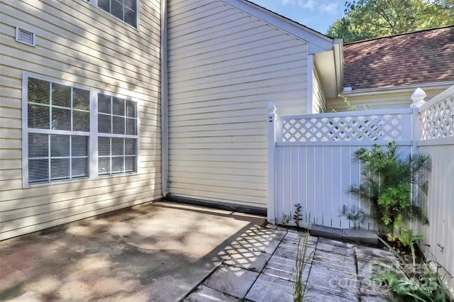 $1,725 | 11164 Saintsbury Place, Charlotte, NC 28270